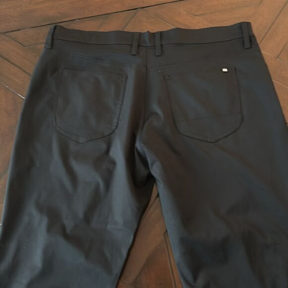NWOT Travis Mathew OPEN TO CLOSE PANT - size 38 - Picture 10 of 10